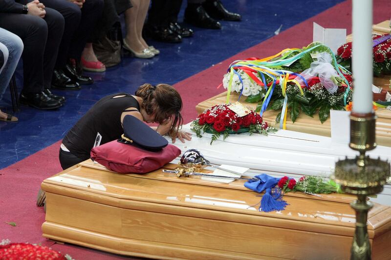 Andria, il funerale delle vittime dello scontro fra treni 12