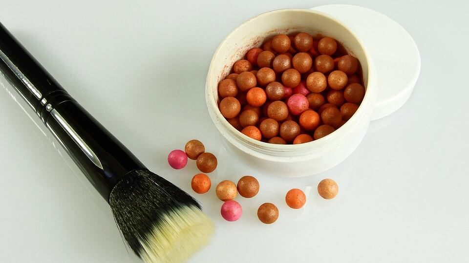 Ecco come fare un make-up perfetto per esaltare la tintarella