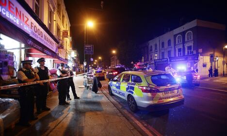 Londra, fuori dalla moschea dopo l'attacco 19