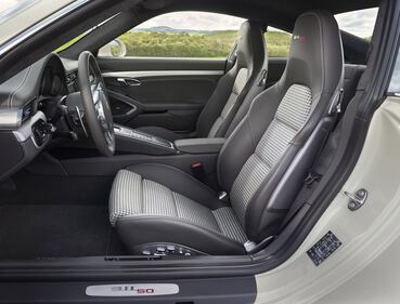 Porsche una 911 speciale per i 50 anni 3