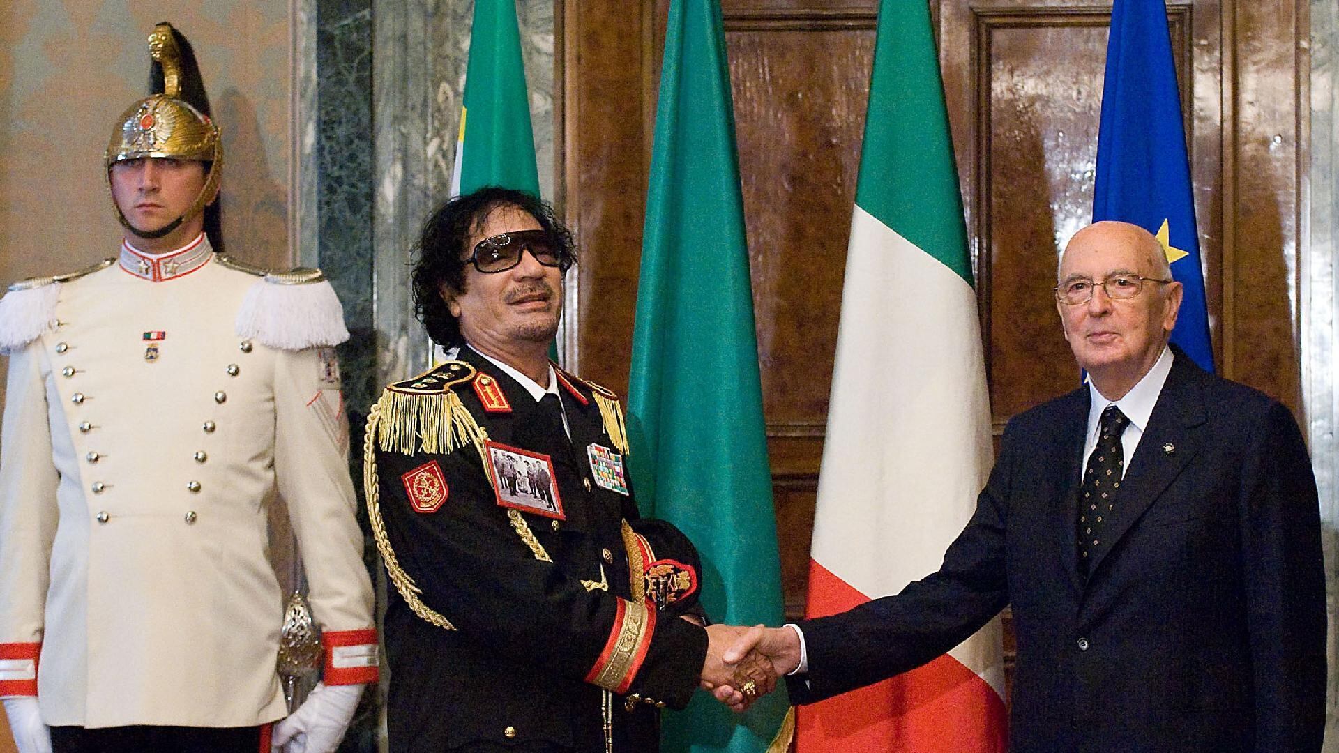 La sua firma sull'attacco a Gheddafi