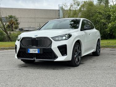 BMW iX2 xDrive 30: la gallery del nuovo suv elettrico sportivo 3