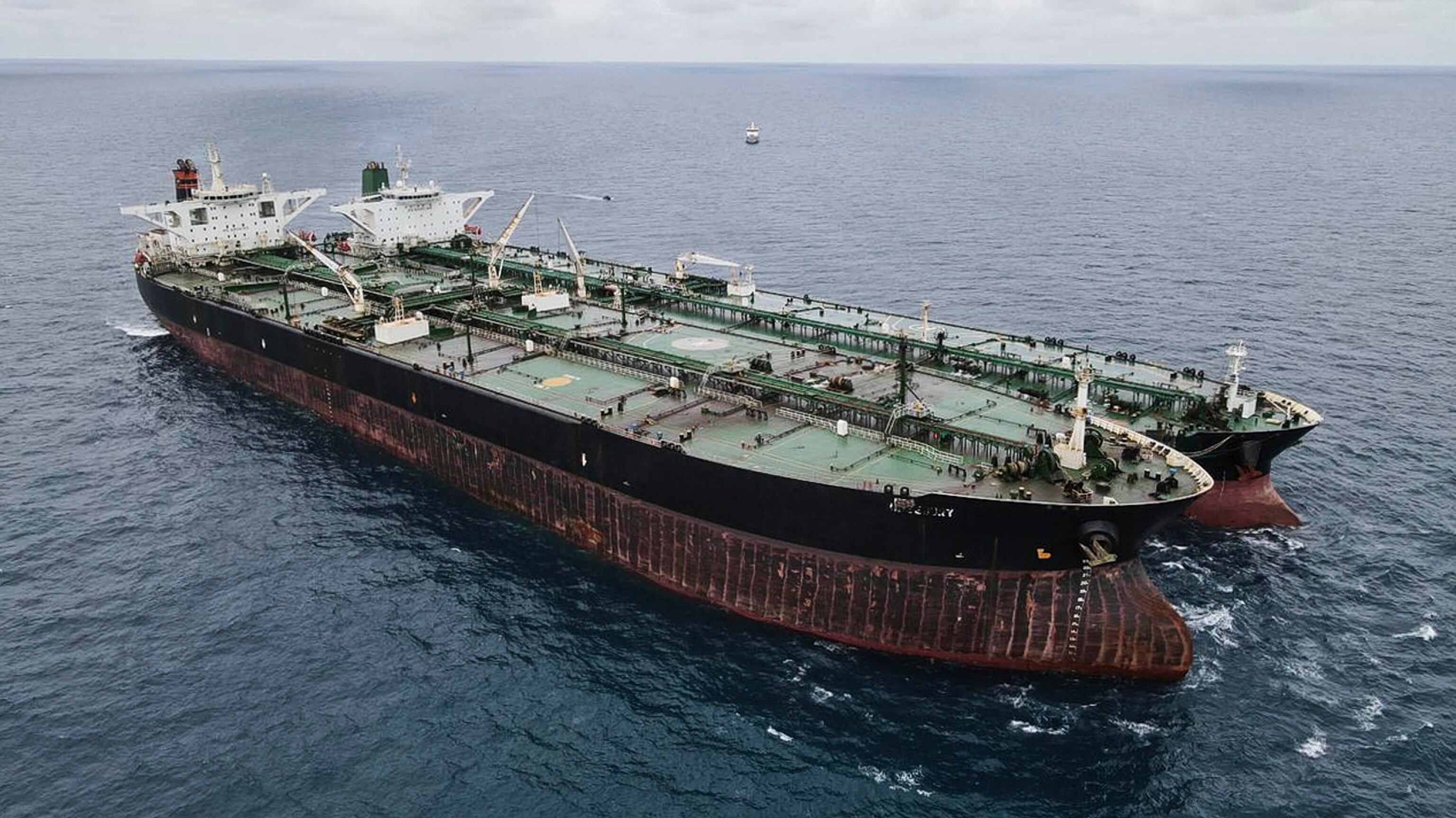 L'Iran alla battaglia navale: sequestrata una petroliera