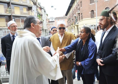 Milano, i musulmani nella chiesa di via Brioschi 5