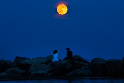 La Luna più bella dell'anno 9