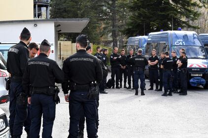 Migranti, ora la Francia militarizza il confine 2