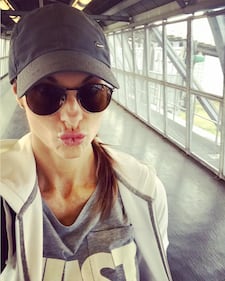 Martina Colombari hot, fisico esplosivo al mare 6
