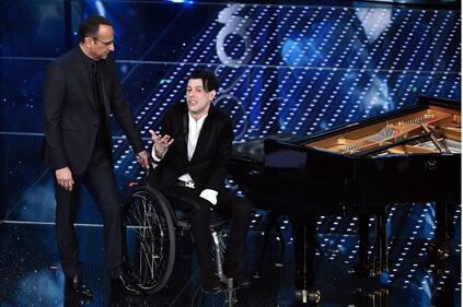 Ezio Bosso, il pianista che ha commosso Sanremo 2016. Le foto 6