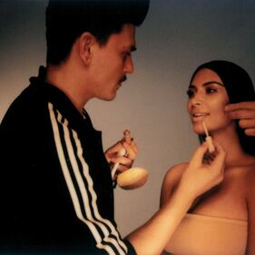 Kim Kardashian, selfie hot su Instagram 12