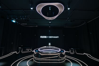 IQOS e Devialet alla Design Week: FOTO 1