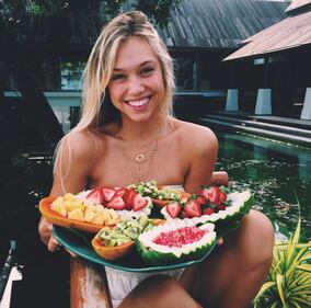 Alexis Ren, la modella super hot su Instagram 33
