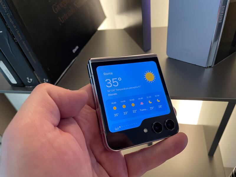 Samsung Galaxy Z Fold5, Z Flip5 e Watch6: guarda tutte le foto 19