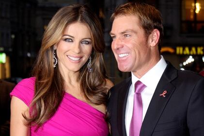Liz Hurley, bikini mozzafiato a 50 anni 9