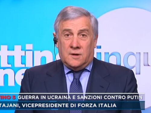 Tajani: "Berlusconi profilo ideale come mediatore di pace"
