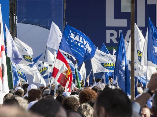Rivoli, aggressione choc a 2 militanti della Lega. Salvini: "Fatto gravissimo"