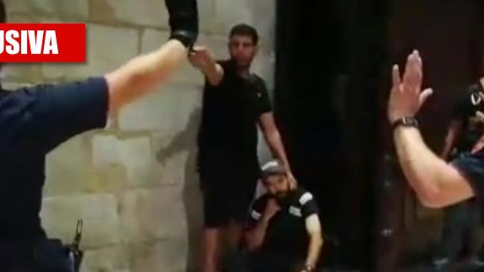 Il coltello al collo e le minacce: così Mohamed Zin ha attaccato la guardia giurata