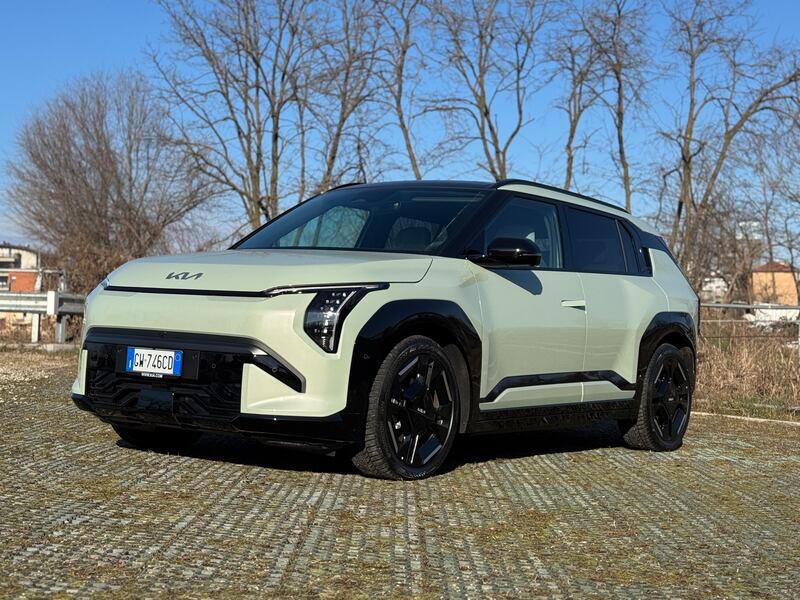 KIA EV3: guarda la gallery del nuovo SUV elettrico efficiente e accessibile 1