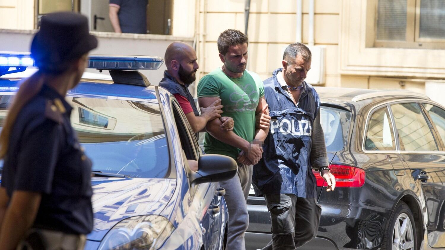 Torino, "È lui, lo riconosco". Nuovi guai per il militare accusato dello stupro di Prati