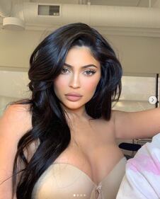 Kylie Jenner sexy su Instagram, foto 13