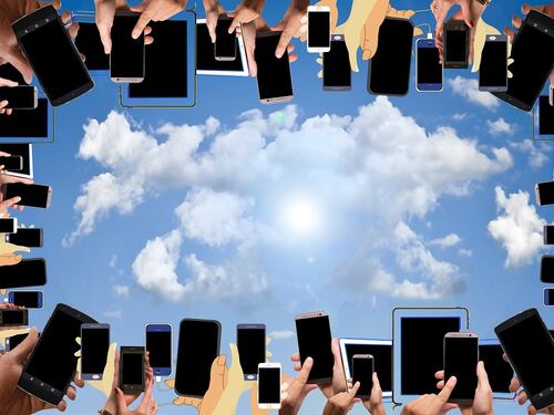 Ecco quali smartphone emettono più radiazioni