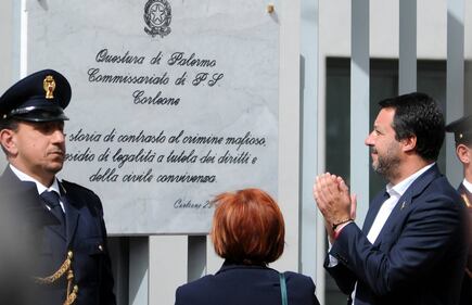 Matteo Salvini inaugura il nuovo commissariato di polizia di Corleone 14