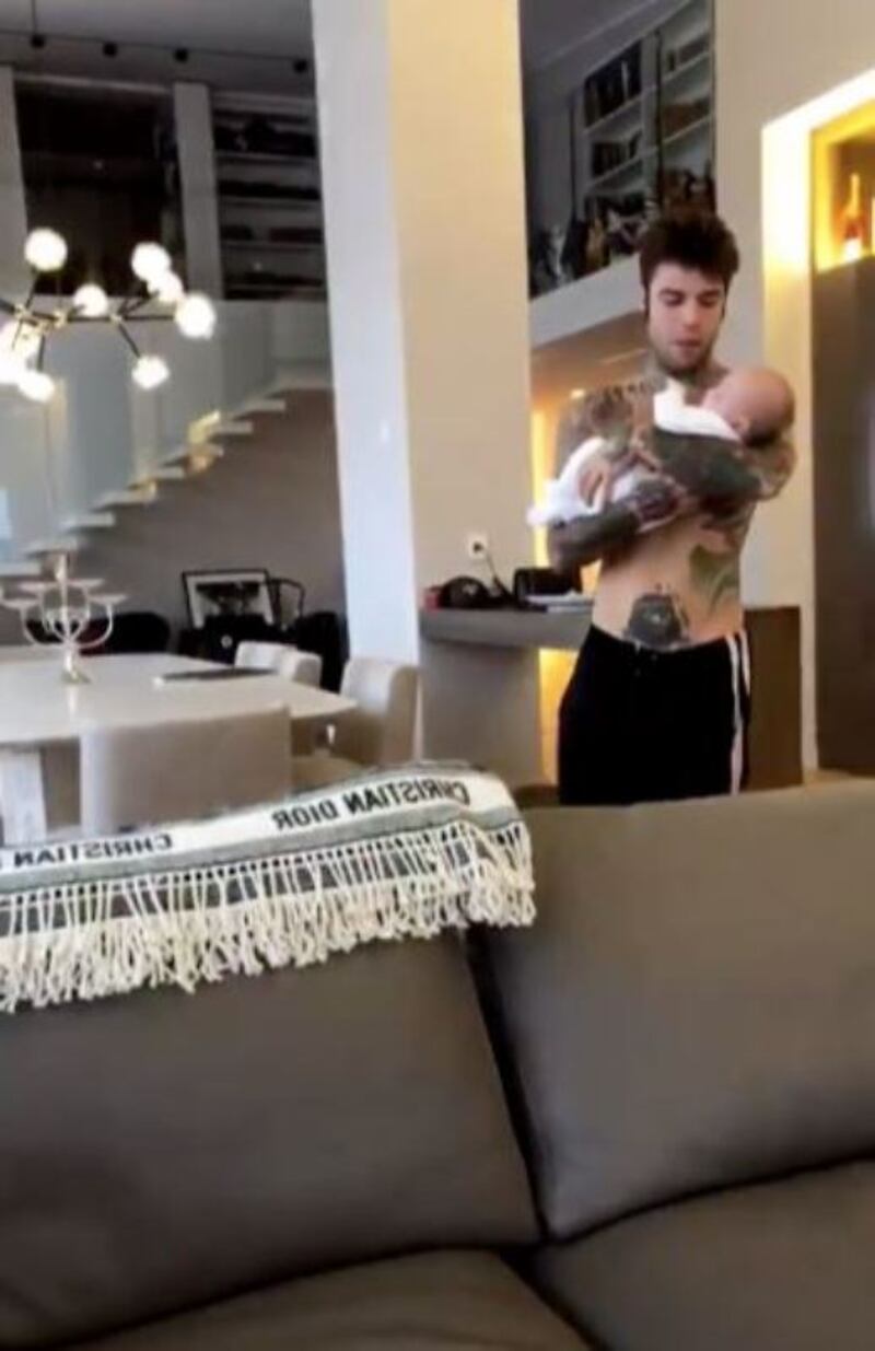 Chiara Ferragni e Fedez nel nuovo attico 10