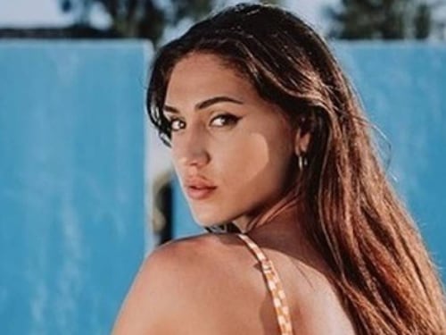 Cecilia Rodriguez nella bufera. Lo scatto non piace al web
