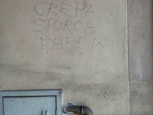 "Crepa sporca ebrea", nuova scritta antisemita a Torino