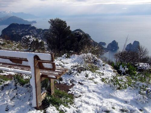Maltempo, è allerta neve Fiocca già in tutto il Sud, domani nevicate al Nord
