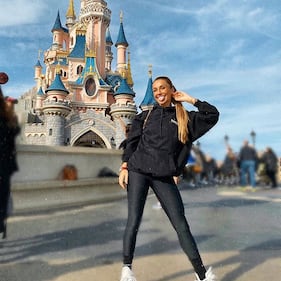 Adriana Pozueco si prende la scena su Instagram 12