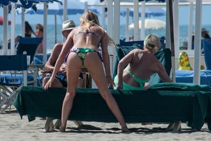 Deborah Roversi, l'ex di Pirlo in topless 1