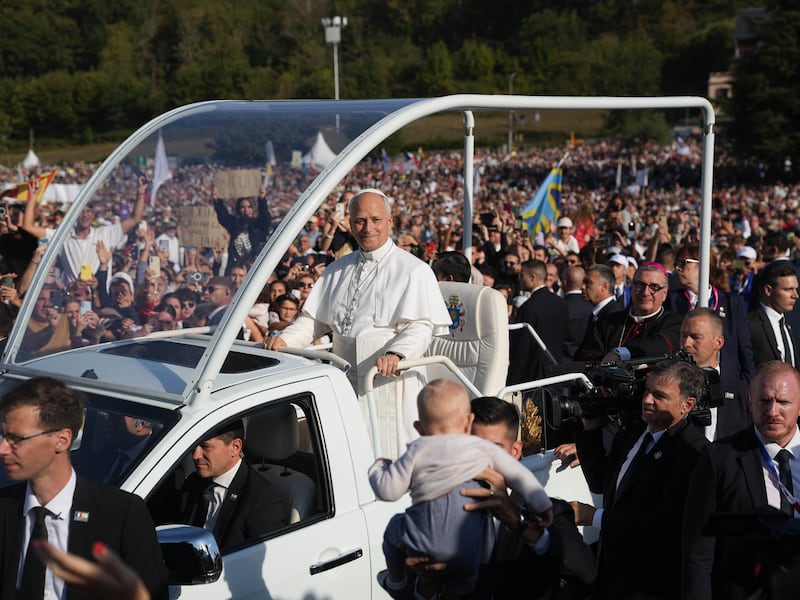 Il Papa a Lourdes: “Gli abusi sono una piaga, indispensabile riconoscere errori”