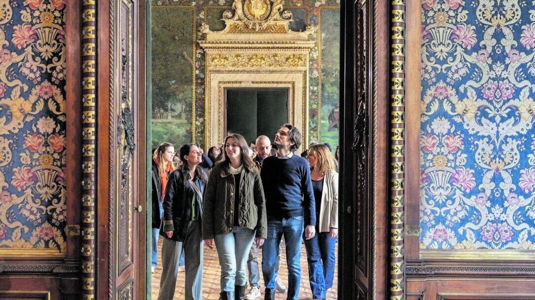 Boom di visite in Lombardia. Code a Palazzo Beltrami