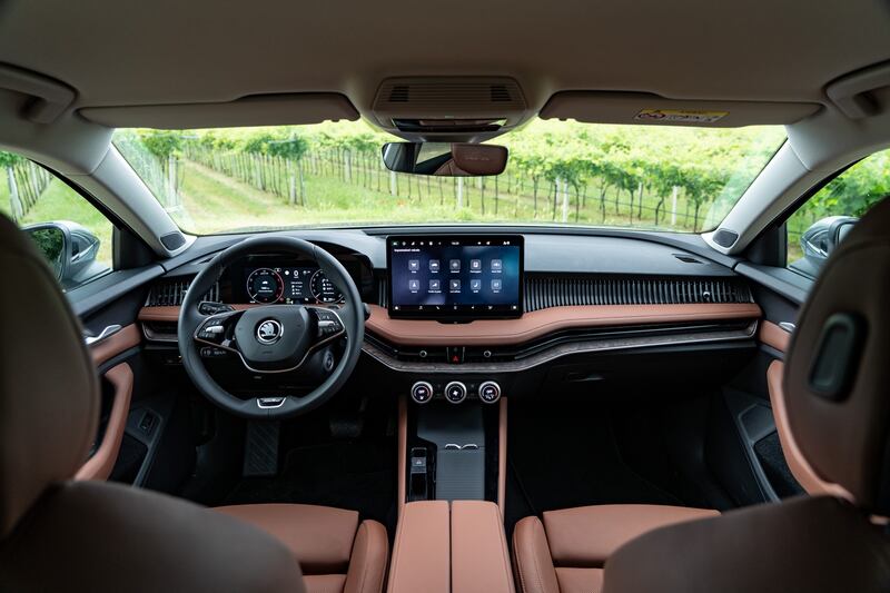Skoda Superb, guarda la gallery 12