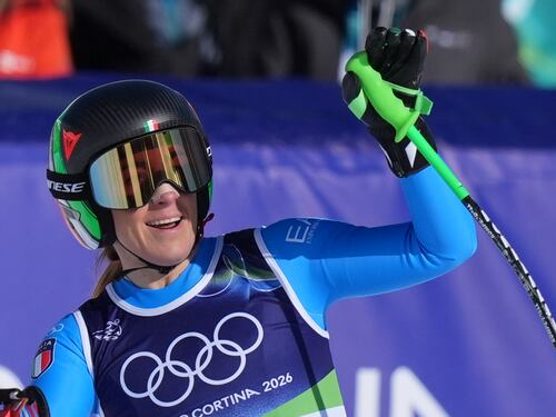 Milano-Cortina, bronzo per Sofia Goggia: terzo podio consecutivo ai Giochi. Sesta Pirovano, decima Brignone