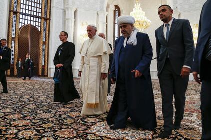 Papa Francesco visita la moschea di Baku 9