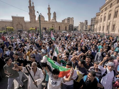 Manifestanti pro Palestina arrestati: il mondo arabo teme le proteste
