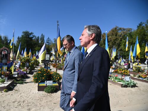 Kiev, visita a sorpresa di Blinken a Zelensky. Dagli Usa altri aiuti per un miliardo di dollari