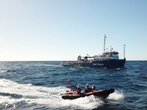 Migranti, le Ong ora dettano l'ultimatum: "Fateli sbarcare entro fine 2018"