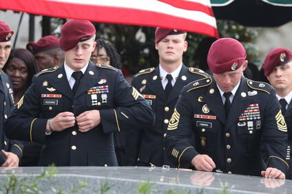 I funerali del sergente David Johnson 18