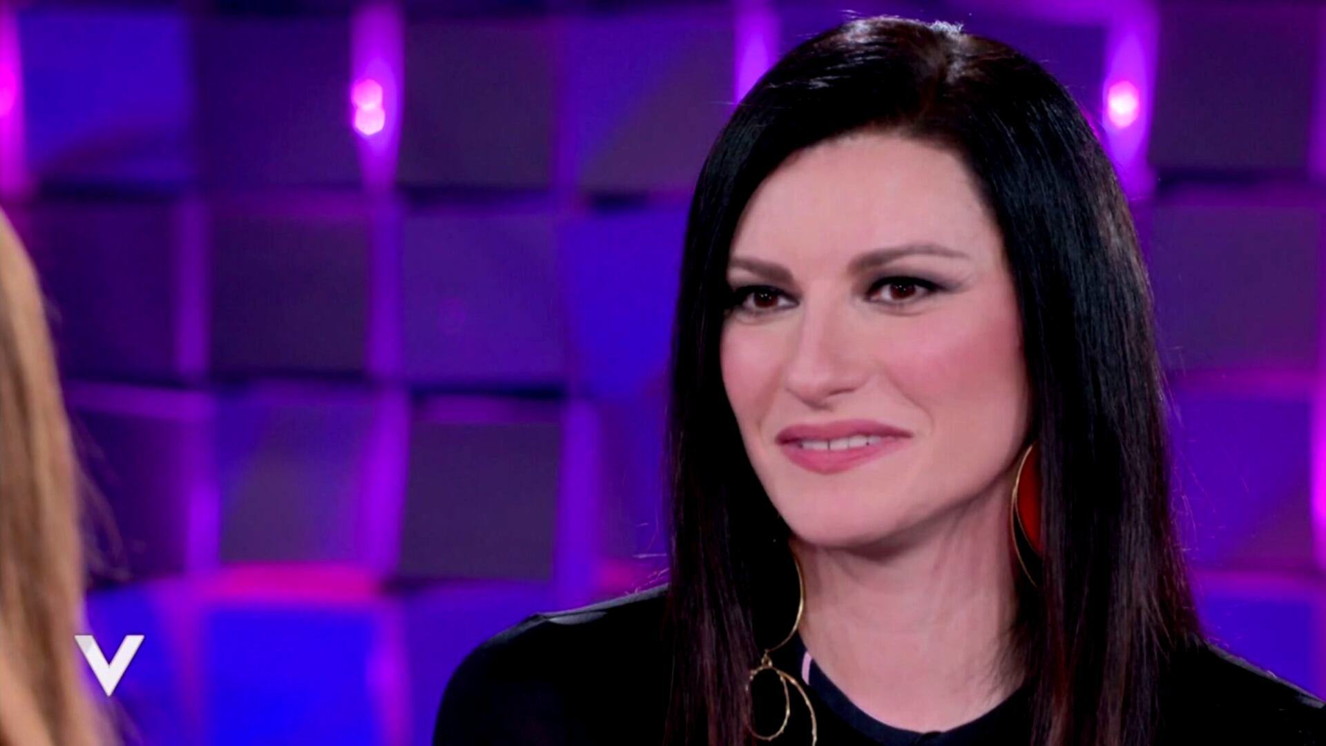 Laura Pausini verso Sanremo, ipotesi una "performance" a serata