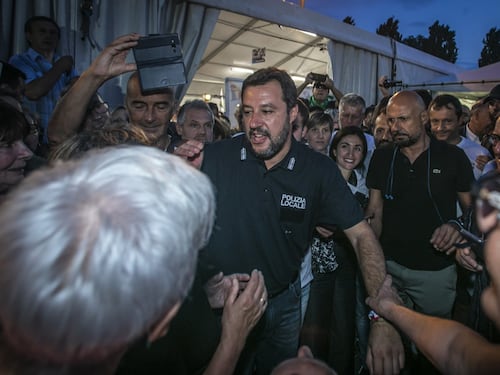 Salvini: "Merkel perde a casa sua e impone il governo in Italia"