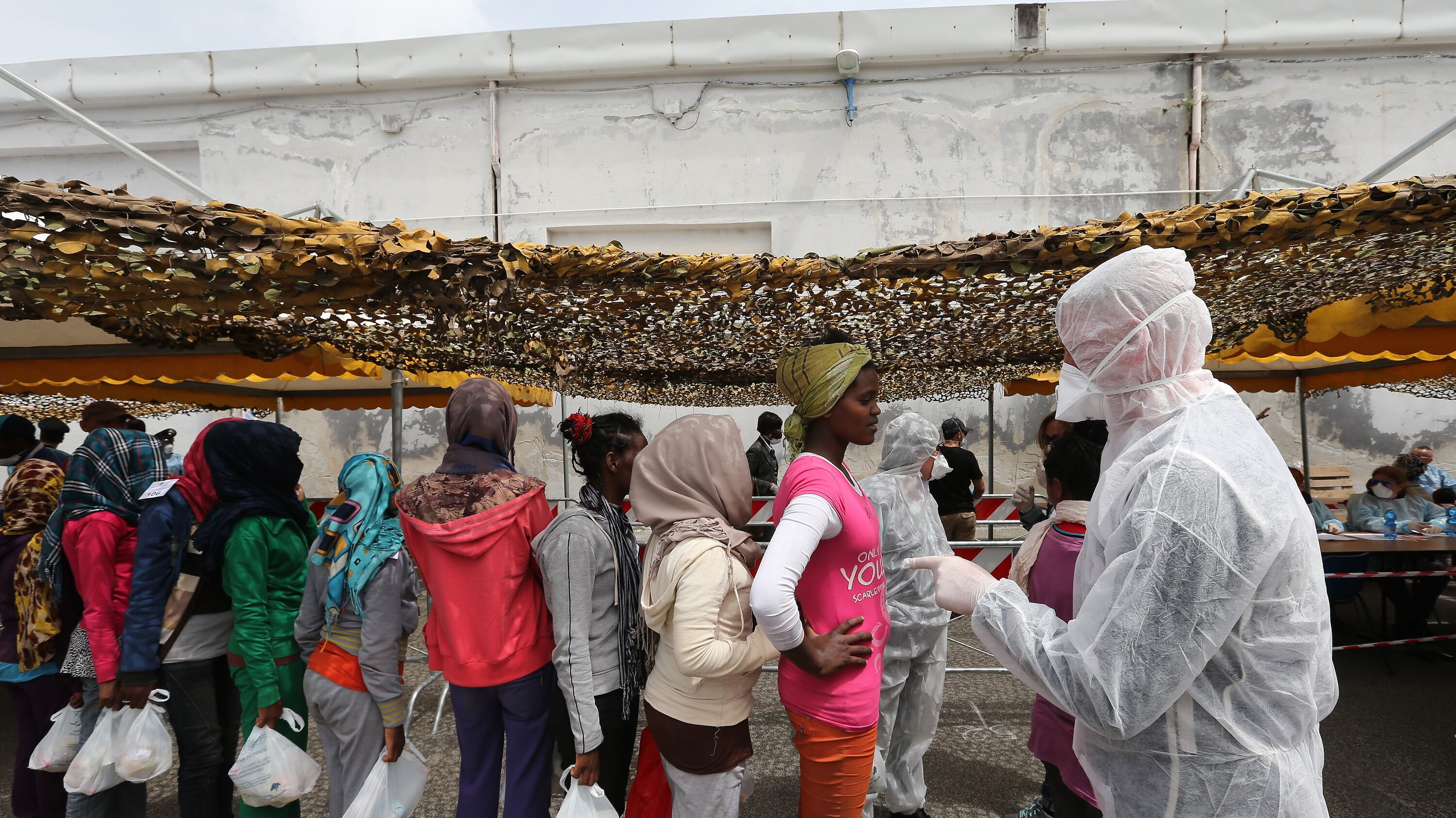 Il Viminale: "Arriveranno 200mila immigrati"