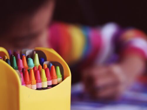 Il ministero dice no alle scuole ghetto, non il Comune