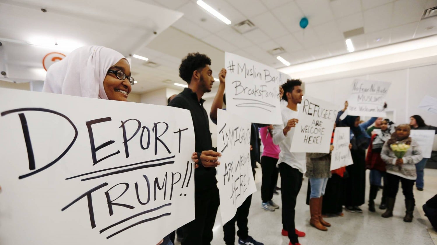 Trump adesso sfida i giudici: "Pronto un nuovo bando ai migranti"