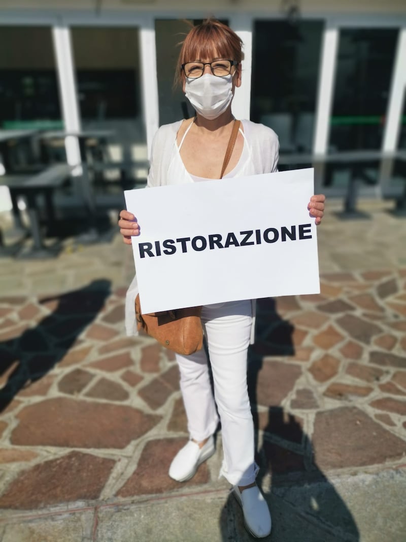 Le partite Iva in piazza contro il governo Conte a Sanremo 13