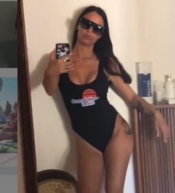 Antonella Mosetti provocante su Instagram  1