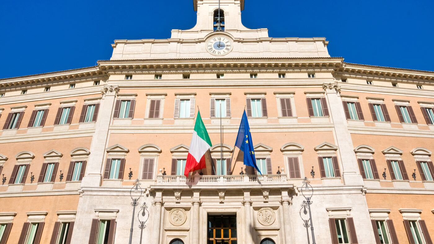 Uccide un terrorista nero negli anni '80 e ora lo Stato gliela fa pagare