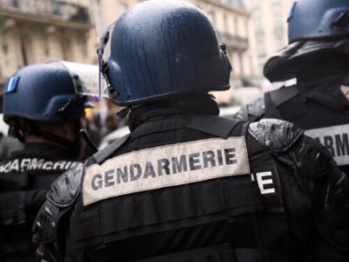 Parigi, attentato imminente: arrestati quattro terroristi