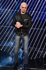 Sanremo 2016: gli abiti della prima serata 35